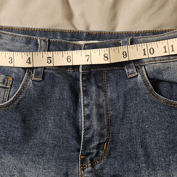 Embroidered Blue Jean Shorts - Picture 4 of 4